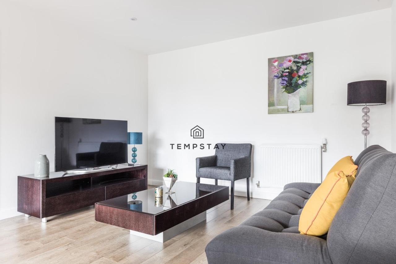 Modern Private Apartment -Balcony-Tube Station Londyn Zewnętrze zdjęcie
